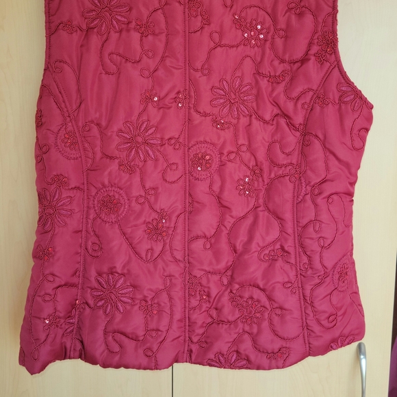 DKR & CO Ladies Winter Vest - Picture 2 of 4